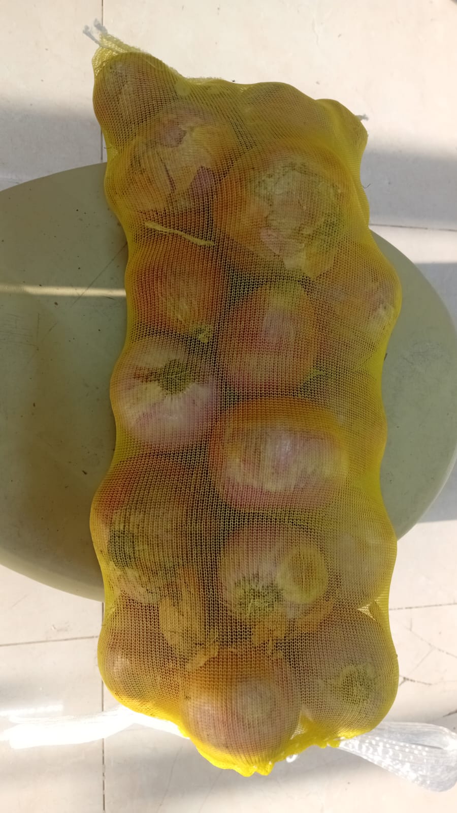 بصل أحمر (جونيه 3ك)